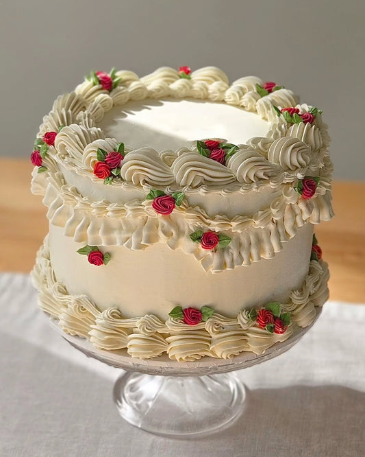 Vintage Rosette Round Cake