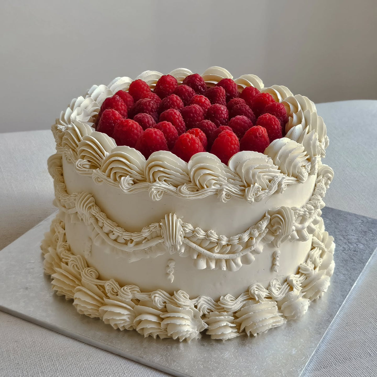 Vintage Raspberry Round Cake – Myriad Bakery